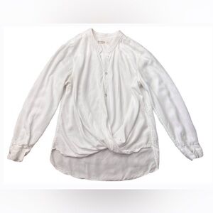 Blank NYC White high low draped  Tencel Longsleeve Top Blouse